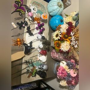Assorted Halloween 🎃 decorations